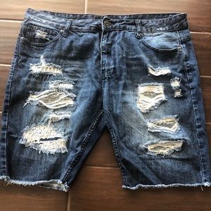 Men’s jean shorts.
